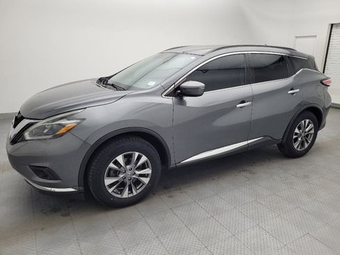 Used 2018 Nissan Murano SV image 2