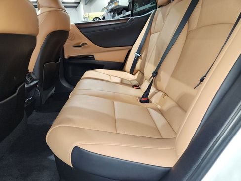 Used 2023 Lexus ES 300h image 73