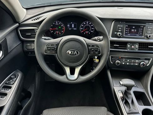 Used 2017 Kia Optima LX w/ Option Group 014 image 27