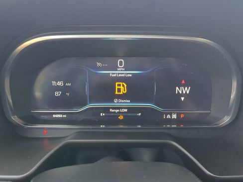 Used 2024 Chevrolet Suburban Z71 w/ Z71 Off-Road Package AWD/4WD image 26