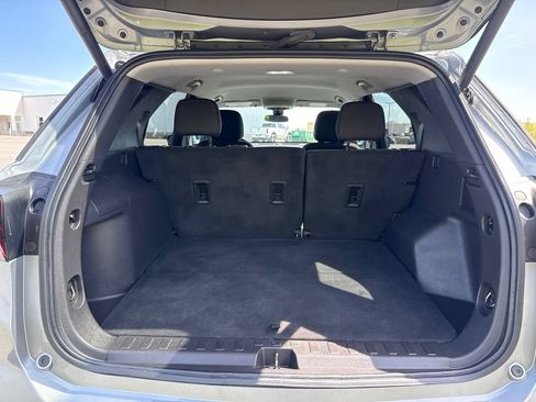 Used 2024 Chevrolet Equinox LT AWD/4WD image 19