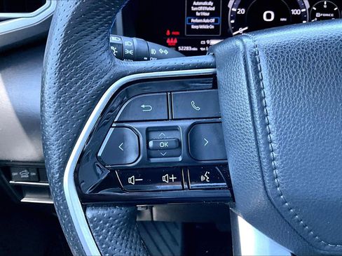 Used 2022 Toyota Tundra Platinum AWD/4WD image 17