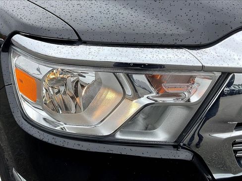 Used 2024 RAM 1500 Laramie image 29