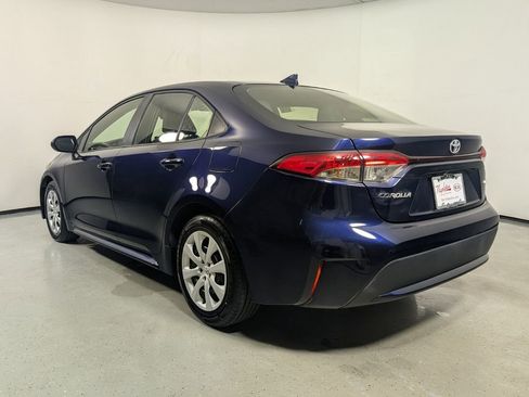 Used 2022 Toyota Corolla LE FWD image 5