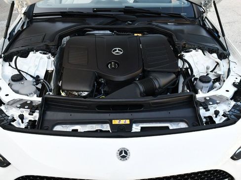 Used 2025 Mercedes-Benz CLE 300 4MATIC Cabriolet image 78