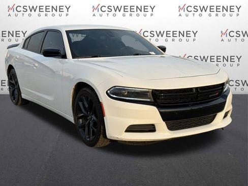 Used 2022 Dodge Charger SXT w/ Blacktop Package image 7