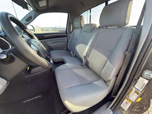 Used 2012 Toyota Tacoma 2WD Regular Cab image 9