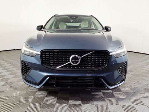 Used 2023 Volvo XC60 T8 Plus AWD/4WD image 2