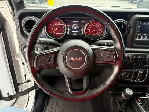 Used 2022 Jeep Gladiator Sport image 13