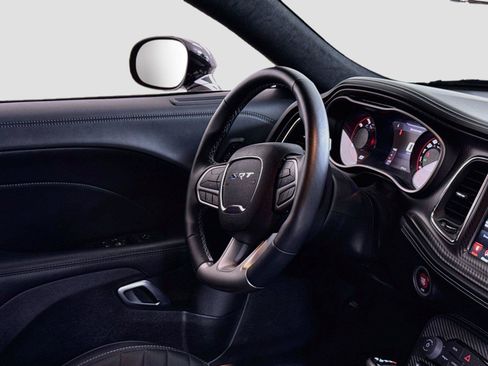 Used 2022 Dodge Challenger SRT Hellcat RWD image 29