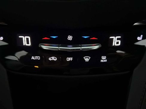 Used 2022 Cadillac XT5 Luxury image 23