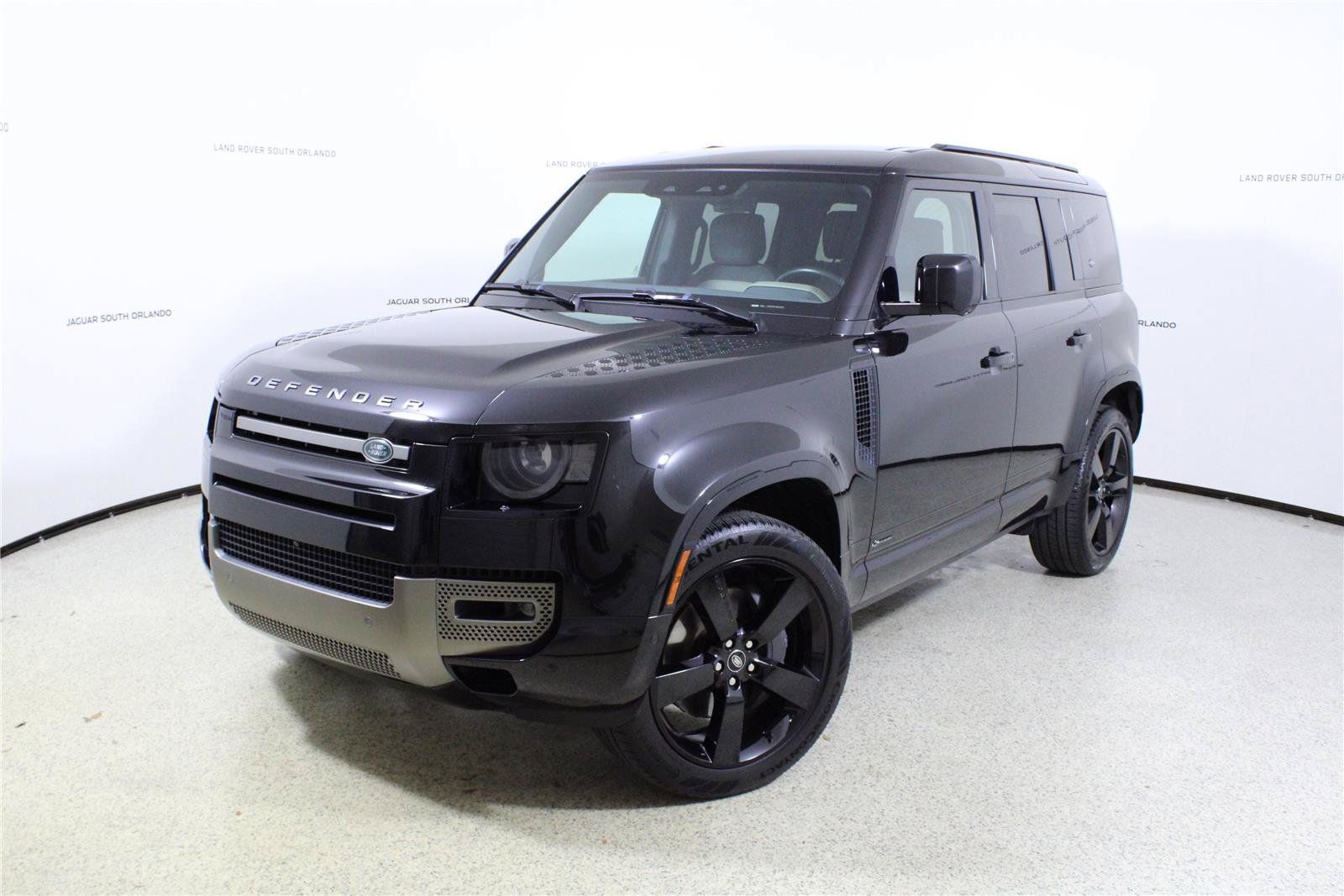 Used 2021 Land Rover Defender 110 X-Dynamic HSE AWD/4WD image 1