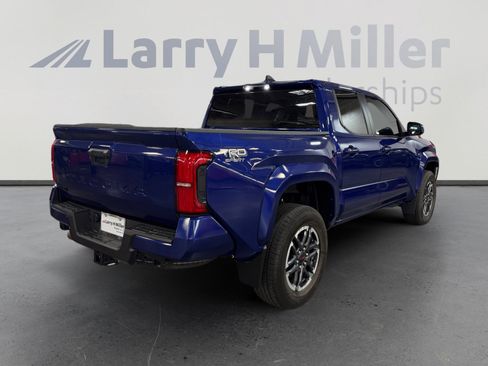 Certified 2024 Toyota Tacoma TRD Sport AWD/4WD image 5