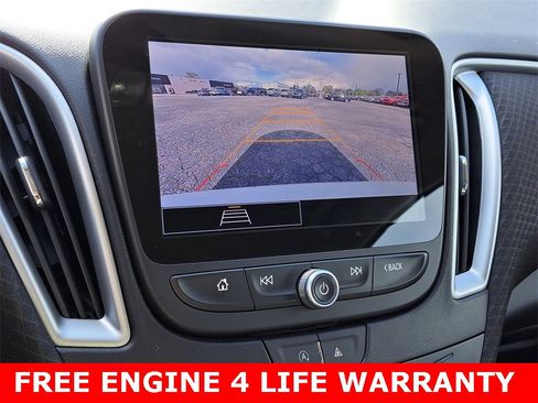 Used 2024 Chevrolet Malibu LT image 14