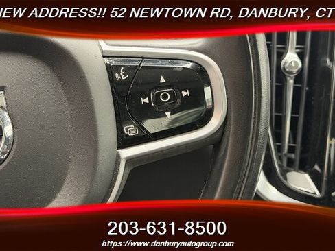 Used 2020 Volvo S60 T6 Momentum w/ Premium Package AWD/4WD image 18
