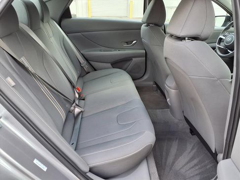 Used 2026 Hyundai Elantra Sport FWD image 12