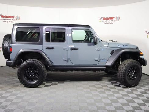 Used 2024 Jeep Wrangler Unlimited AWD/4WD image 4