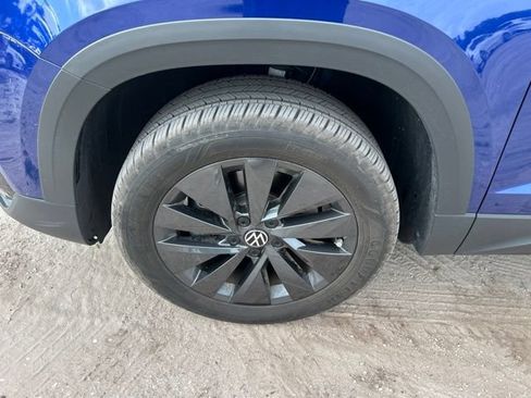Used 2024 Volkswagen Taos S FWD image 19