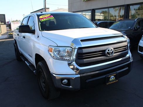 Used 2015 Toyota Tundra SR5 image 8