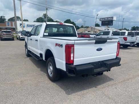 New 2025 Ford F250 XL image 4