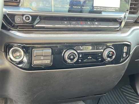 Used 2024 Chevrolet Silverado 2500 LT image 29