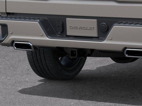 New 2026 Chevrolet Silverado 1500 High Country AWD/4WD image 14