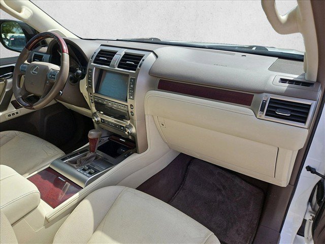 Used 2014 Lexus GX 460 w/ Premium Package AWD/4WD image 24