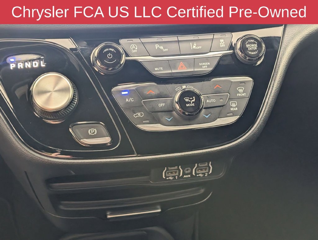 Used 2025 Chrysler Pacifica Select FWD image 25