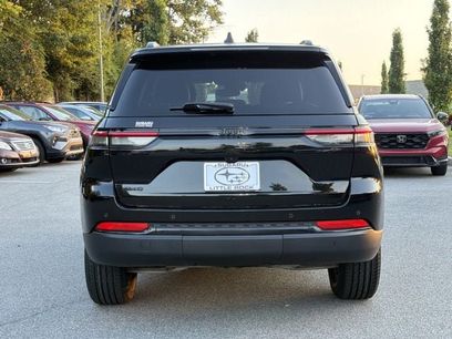 Used 2024 Jeep Grand Cherokee Altitude