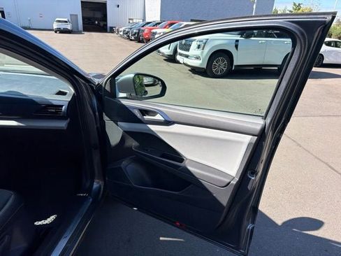 Used 2022 Volkswagen Taos SE AWD/4WD image 18