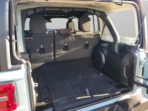 Used 2024 Jeep Wrangler Unlimited Rubicon 4xe w/ Technology Group image 63