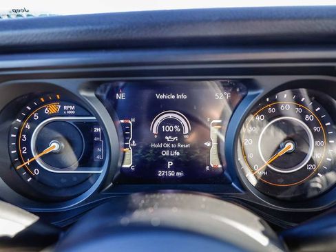 Used 2025 Jeep Wrangler Unlimited Sport AWD/4WD image 28