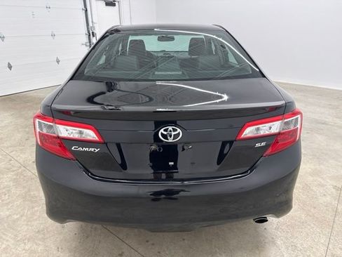Used 2014 Toyota Camry SE FWD image 6