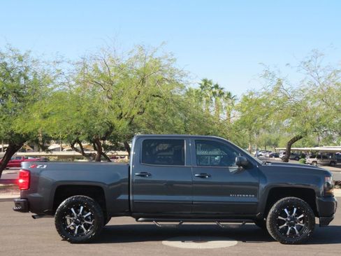 Used 2018 Chevrolet Silverado 1500 LT w/ All Star Edition image 3
