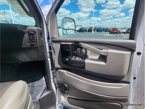 Used 2020 Chevrolet Express 2500 w/ Enhanced Convenience Package RWD image 46