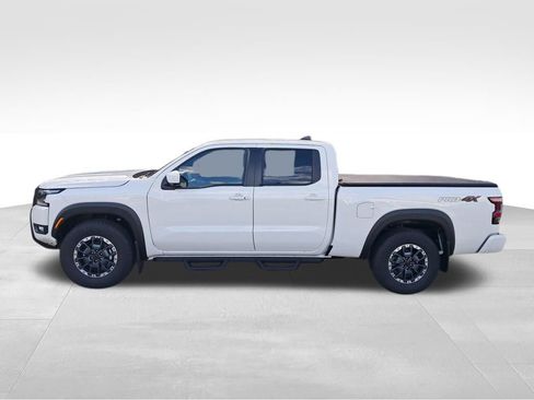 New 2026 Nissan Frontier PRO-4X w/ Pro-4x Convenience Package image 2
