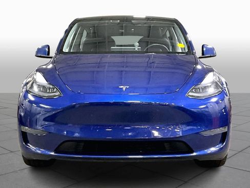 Used 2024 Tesla Model Y Long Range image 3