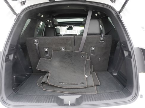 Used 2025 Honda Pilot Black Edition image 13