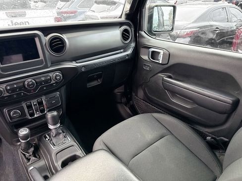 Used 2022 Jeep Wrangler Unlimited Sport S image 24