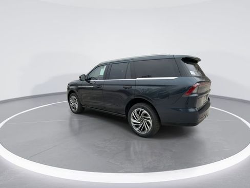 New 2025 Lincoln Navigator Reserve image 6