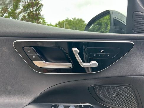 Used 2025 Mercedes-Benz C 300 Sedan image 12
