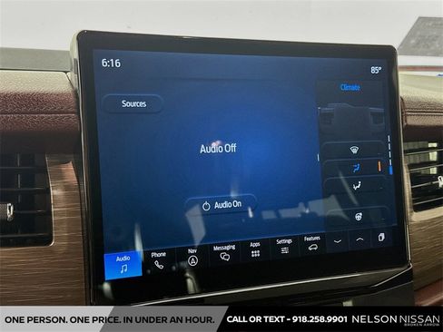 Used 2022 Ford Expedition Limited image 15