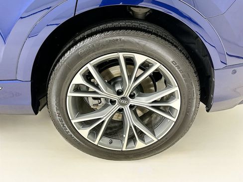 Used 2023 Audi Q8 Prestige w/ Prestige Package AWD/4WD image 33