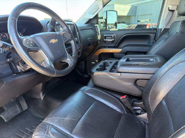 Used 2016 Chevrolet Silverado 2500 LTZ AWD/4WD image 17