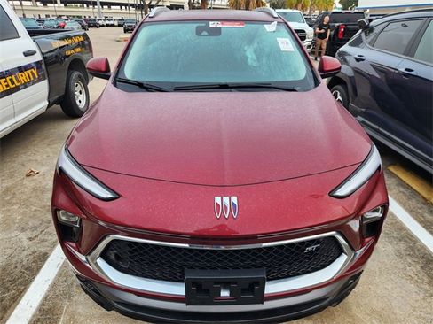 Used 2025 Buick Encore GX Sport Touring w/ Comfort Package image 2