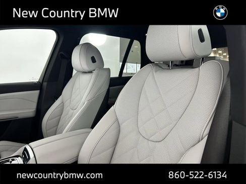 New 2026 BMW X5 xDrive50e image 14