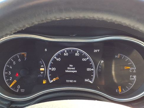 Used 2019 Jeep Grand Cherokee Limited w/ Trailer Tow Group IV image 26