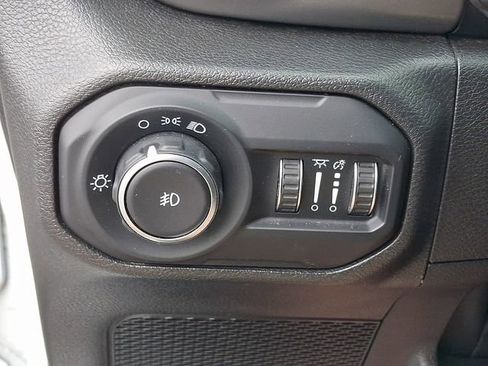 Used 2022 Jeep Wrangler Unlimited Sport AWD/4WD image 24
