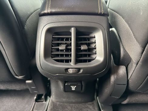 Used 2016 Jeep Cherokee Limited AWD/4WD image 21