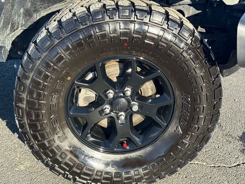 Used 2021 Jeep Wrangler Unlimited Sport image 9